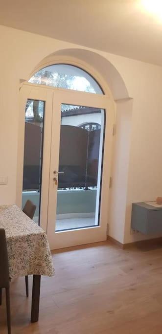 Appartamento Carta Da Zucchero Riva del Garda Luaran gambar
