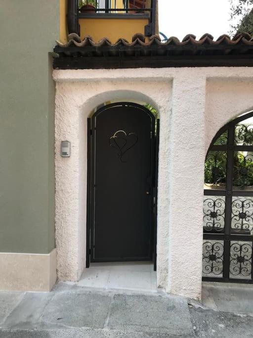 Appartamento Carta Da Zucchero Riva del Garda Luaran gambar